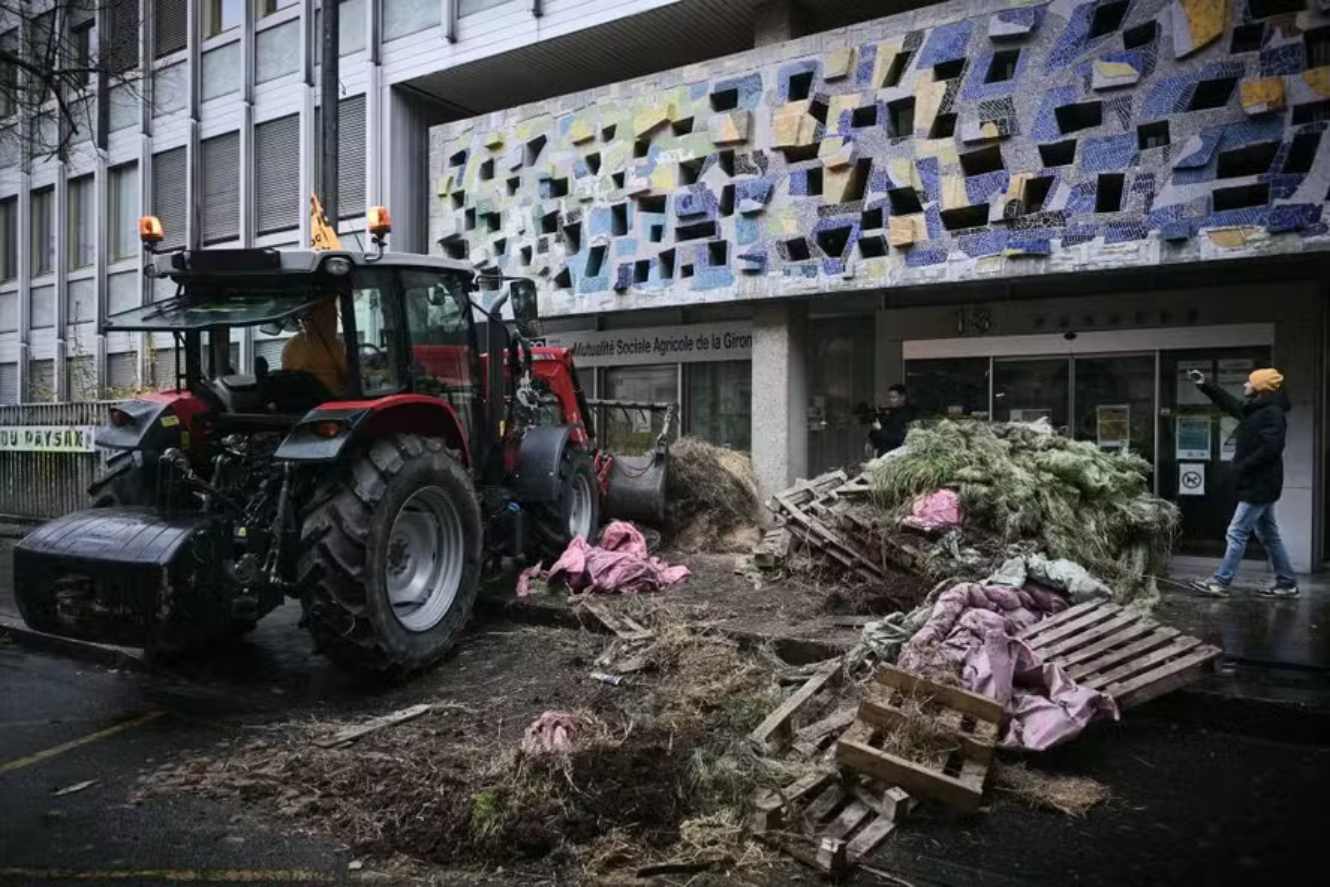 Polish Farmers Protest Mercosur-EU Trade Agreement