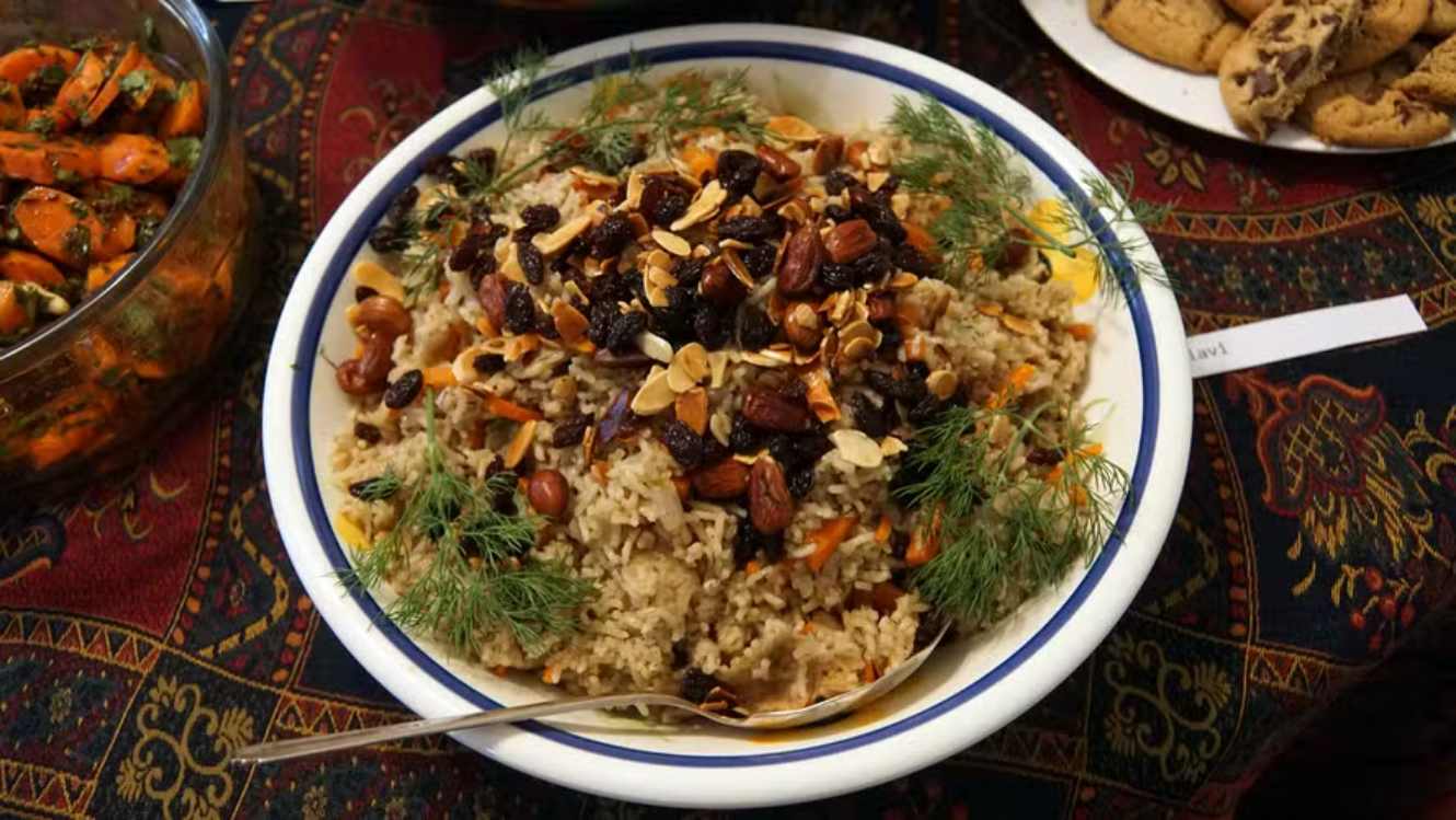 Christmas dinner: Easy Recipe with Raisins and nuts for the Holiday Feast